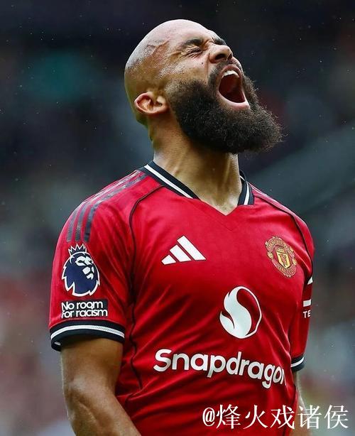 曼联备战樱桃战役：姆贝莫迎出场希望，马兹拉维存伤疑，阿莫林或重用新人